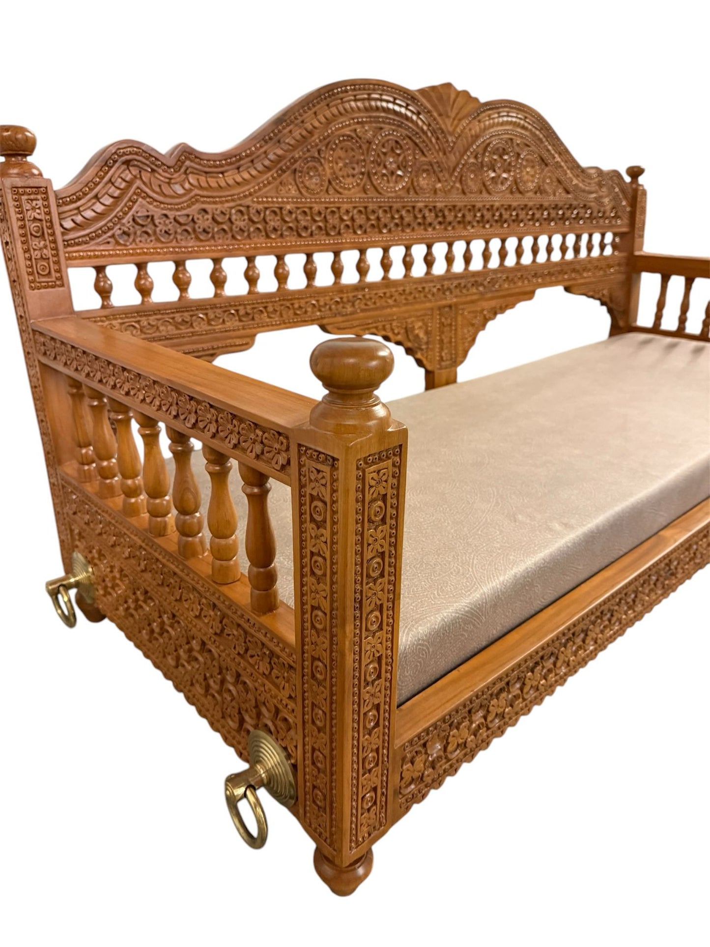 Royal Jhula Seat