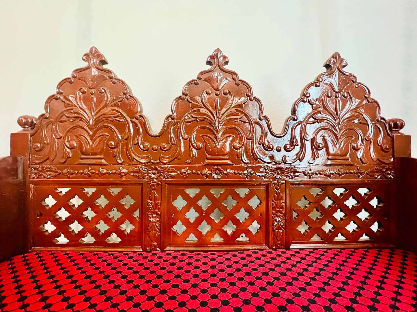 Maharaja Jhula Seat